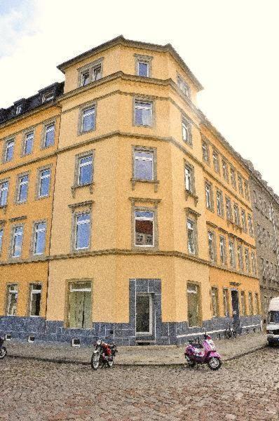 3-Raum-Fewo-Dresden-Zentrum-Balkon-Blick-Auf-Altstadt-L10 Екстериор снимка